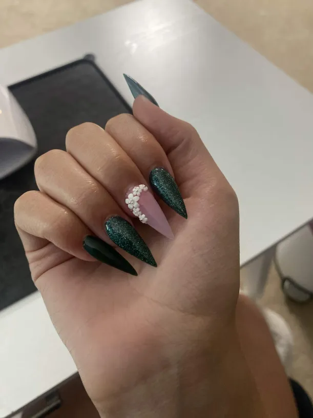 Custom nail art